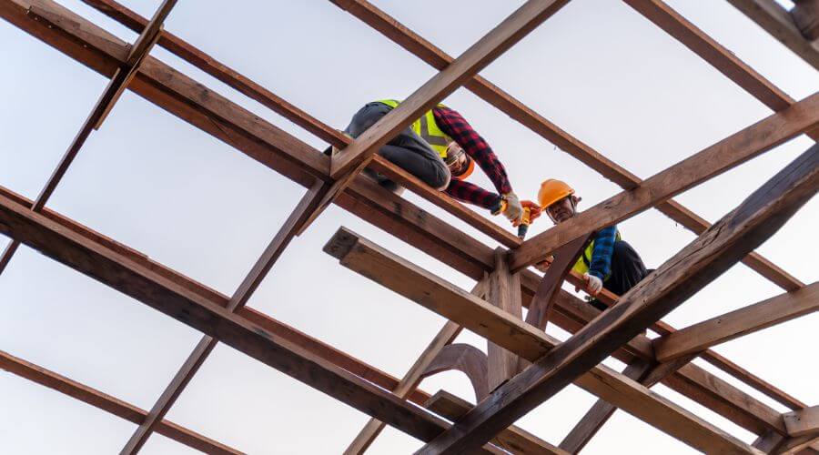 Expert new roof installation services in Plainville, IL